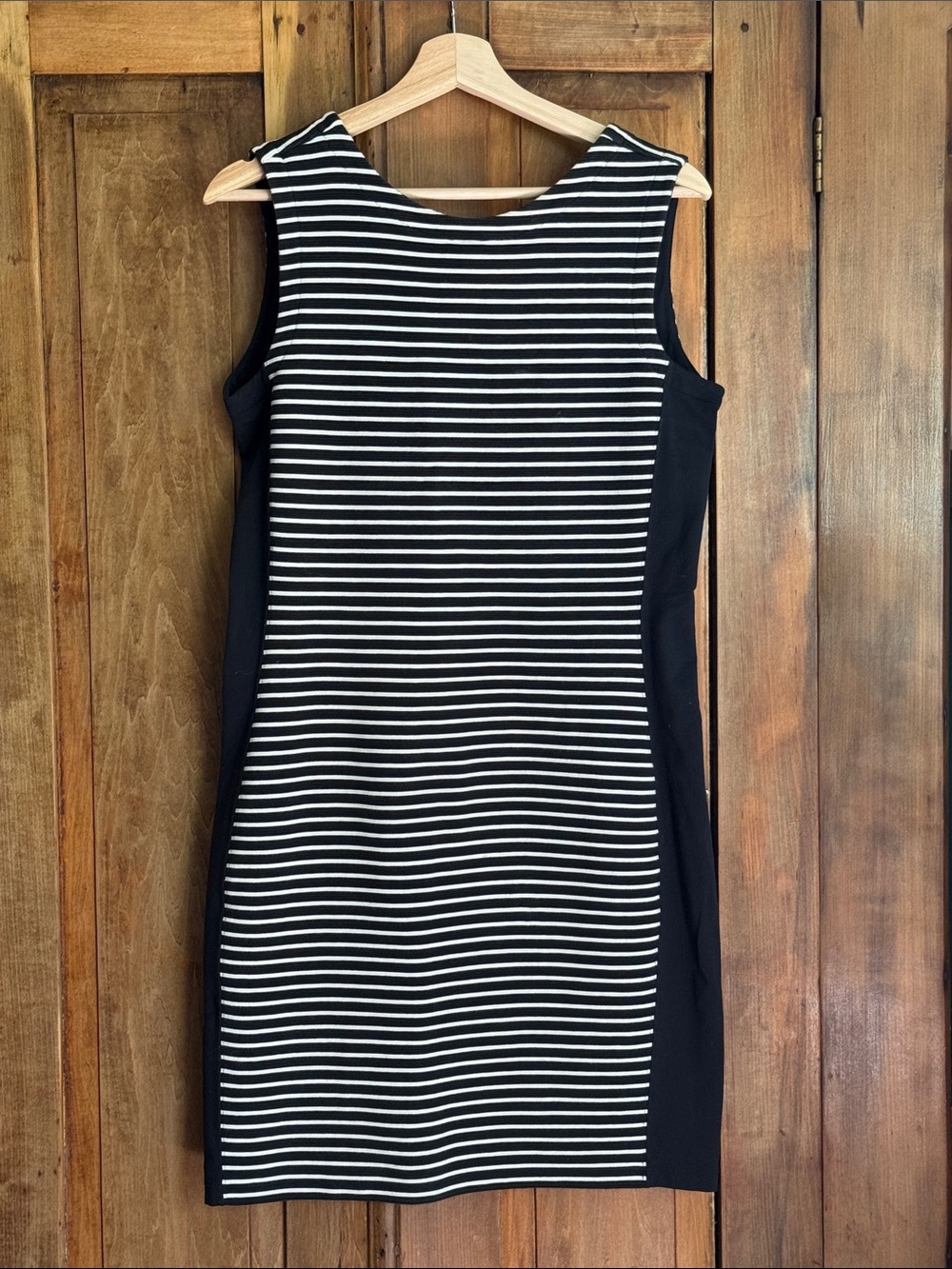 Athleta M Black & White Striped Sleeveless Mini Dress Athletic Bodycon Low Back